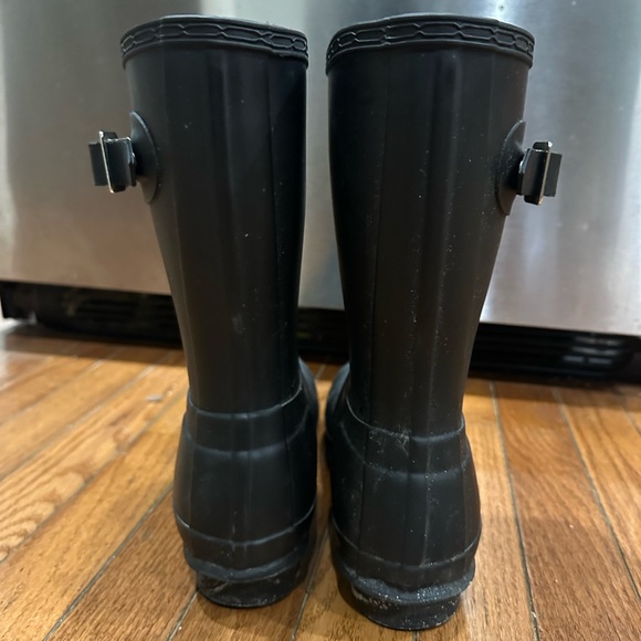 Hunter Mid Height Rain Boots - Picture 4 of 4